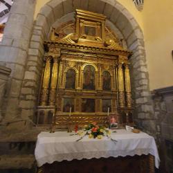 Altar en la iglesia de San Lorenzo en Yebra de Basa