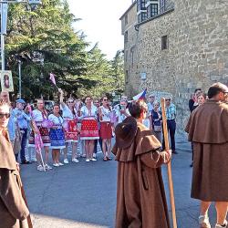 24/6 – Bienvenida de los peregrinos en el monasterio de las benedictinas, Jaca
