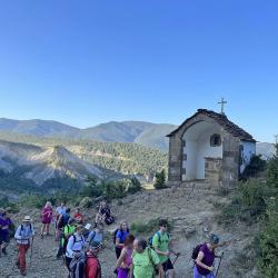 25/6 – Una de las capillas en el camino a la montaña Oturia