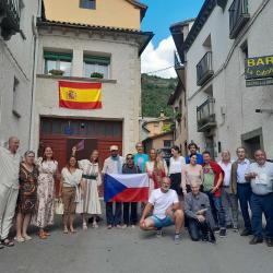 26/6 – Foto grupal en la despedida de la hermandad de Santa Orosia en Yebra