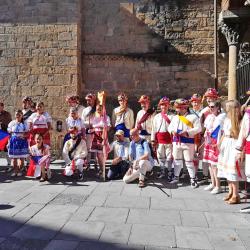 24/6 – Foto grupal de los danzantes y nuestros peregrinos