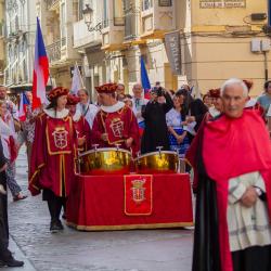 24.6. - slavnostní průvod ulicemi města Jaca